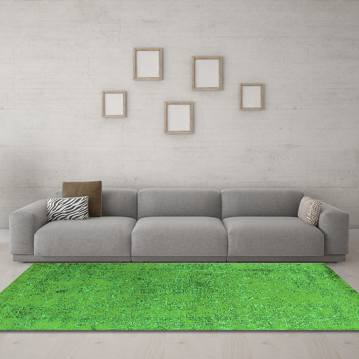 Machine Washable Oriental Green Industrial Area Rugs in a Living Room,, wshurb2516grn