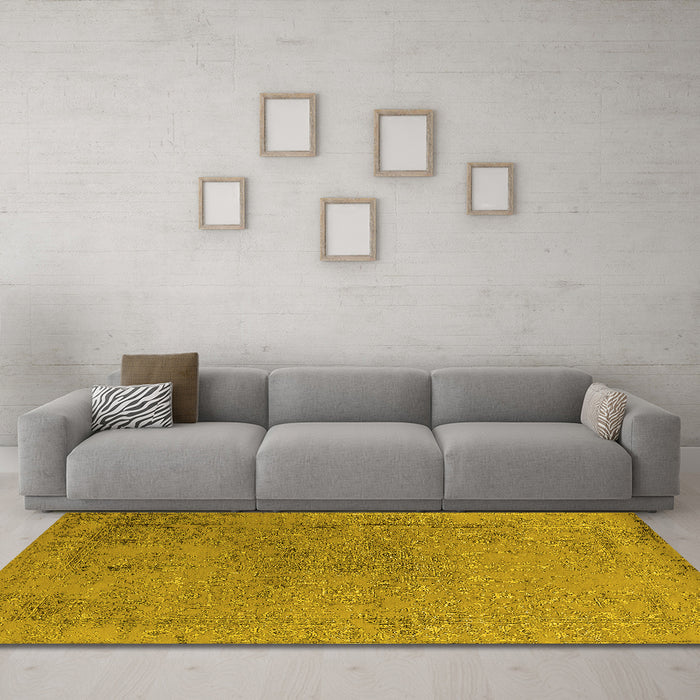 Machine Washable Oriental Yellow Industrial Rug in a Living Room, wshurb2516yw