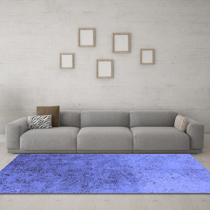 Machine Washable Oriental Blue Industrial Rug in a Living Room, wshurb2517blu