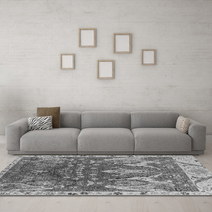 Machine Washable Oriental Gray Industrial Rug in a Living Room,, wshurb2520gry