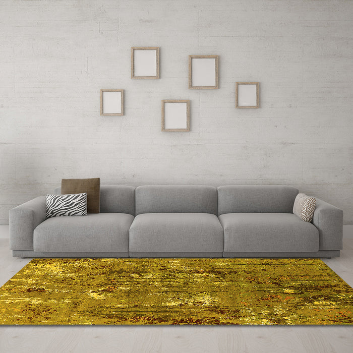 Machine Washable Oriental Yellow Industrial Rug in a Living Room, wshurb2521yw