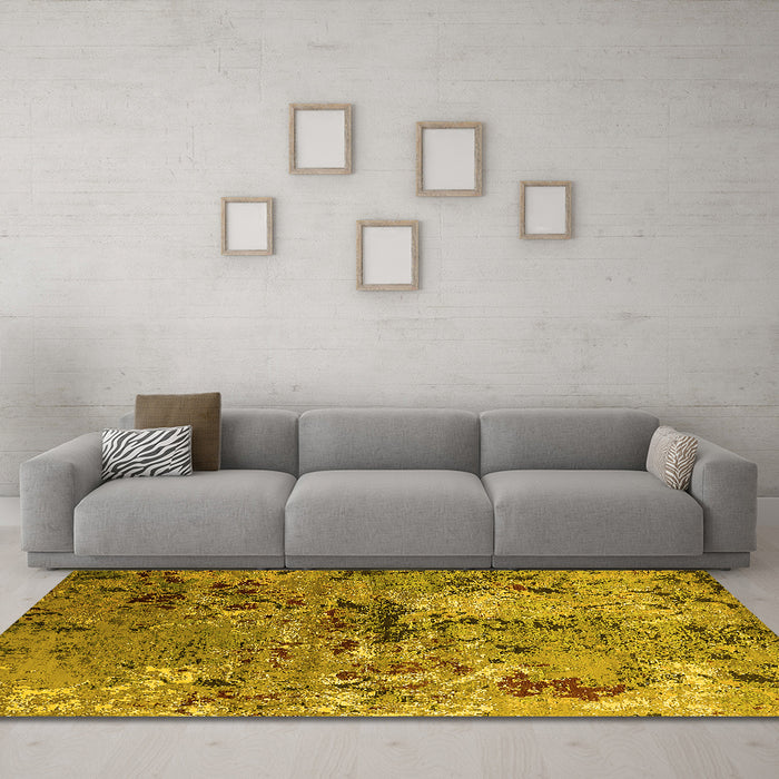 Machine Washable Oriental Yellow Industrial Rug in a Living Room, wshurb2525yw