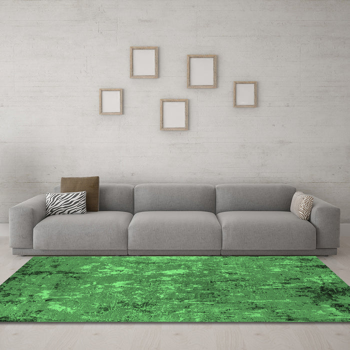 Machine Washable Oriental Emerald Green Industrial Area Rugs in a Living Room,, wshurb2526emgrn