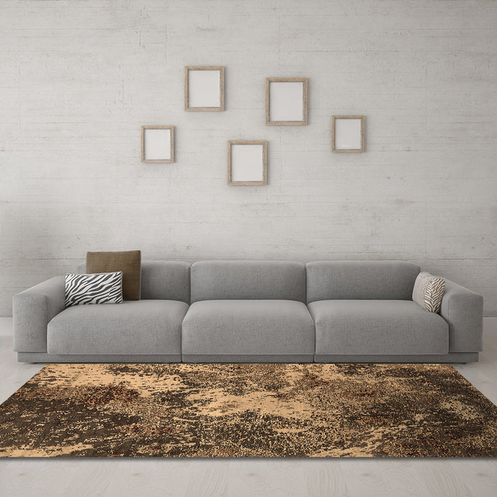 Machine Washable Oriental Brown Industrial Rug in a Living Room,, wshurb2527brn