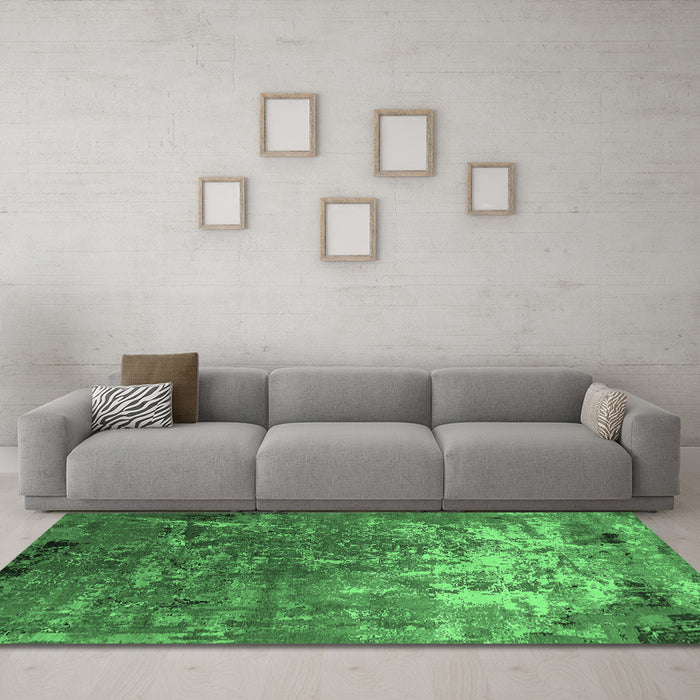 Machine Washable Oriental Emerald Green Industrial Area Rugs in a Living Room,, wshurb2529emgrn