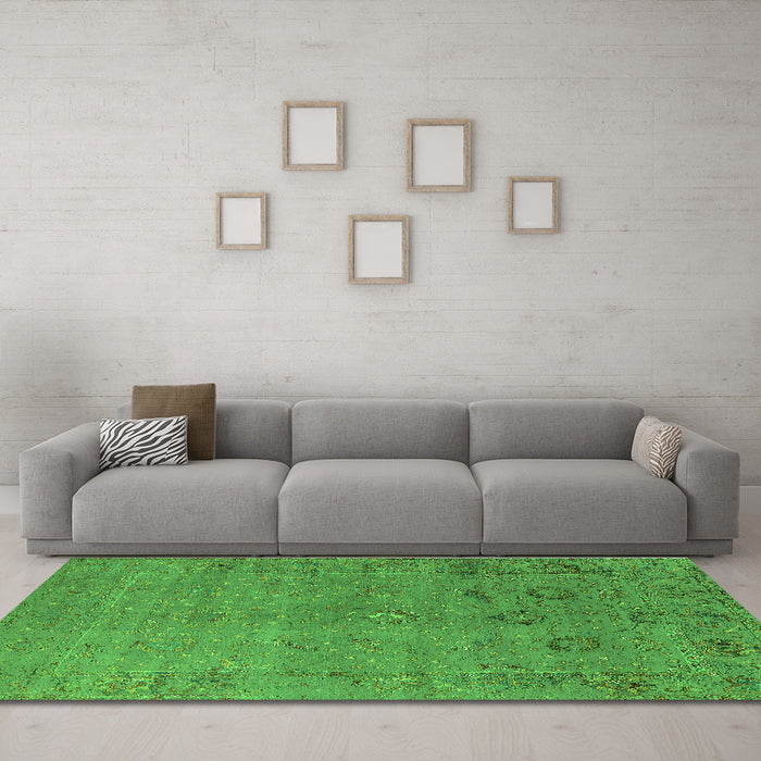 Machine Washable Oriental Green Industrial Area Rugs in a Living Room,, wshurb2532grn