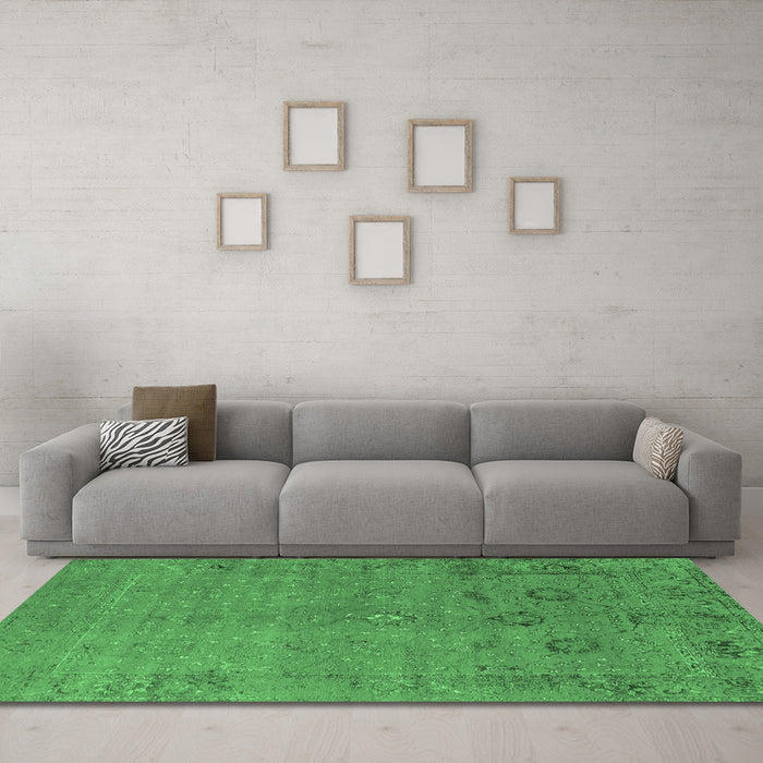 Machine Washable Oriental Emerald Green Industrial Area Rugs in a Living Room,, wshurb2532emgrn
