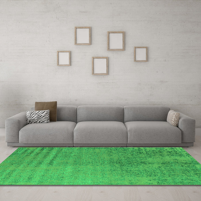 Machine Washable Oriental Green Industrial Area Rugs in a Living Room,, wshurb2533grn