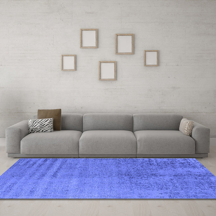 Machine Washable Oriental Blue Industrial Rug in a Living Room, wshurb2533blu