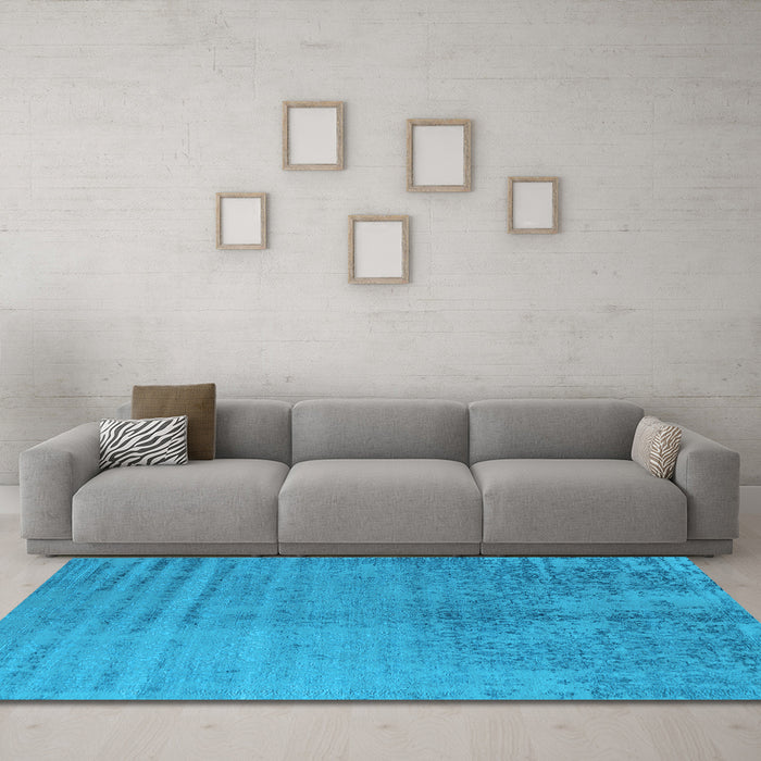 Machine Washable Oriental Light Blue Industrial Rug in a Living Room, wshurb2533lblu