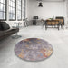 Round Mid-Century Modern Khaki Rose Pink Oriental Rug in a Office, urb2534