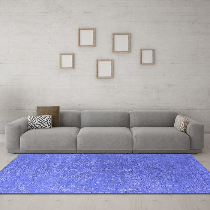 Machine Washable Oriental Blue Industrial Rug in a Living Room, wshurb2535blu