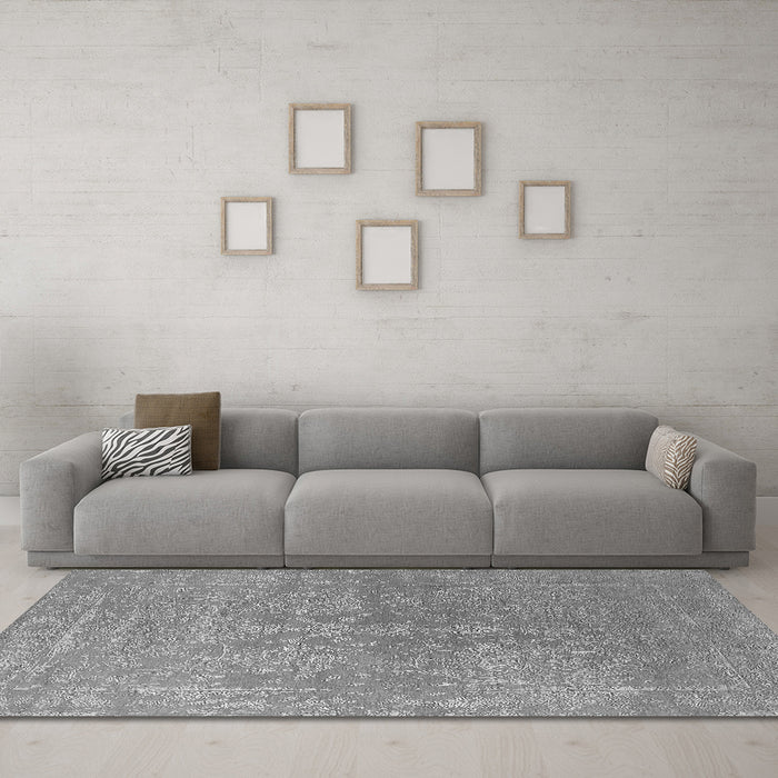 Machine Washable Oriental Gray Industrial Rug in a Living Room,, wshurb2535gry