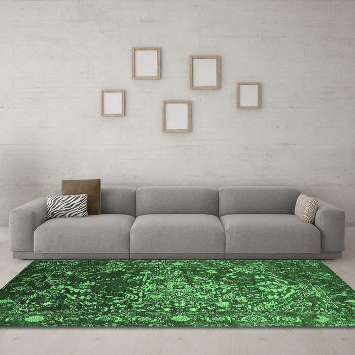 Machine Washable Oriental Emerald Green Industrial Area Rugs in a Living Room,, wshurb2537emgrn