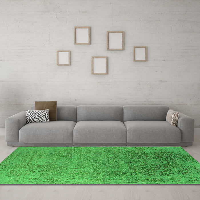 Machine Washable Oriental Green Industrial Area Rugs in a Living Room,, wshurb2541grn