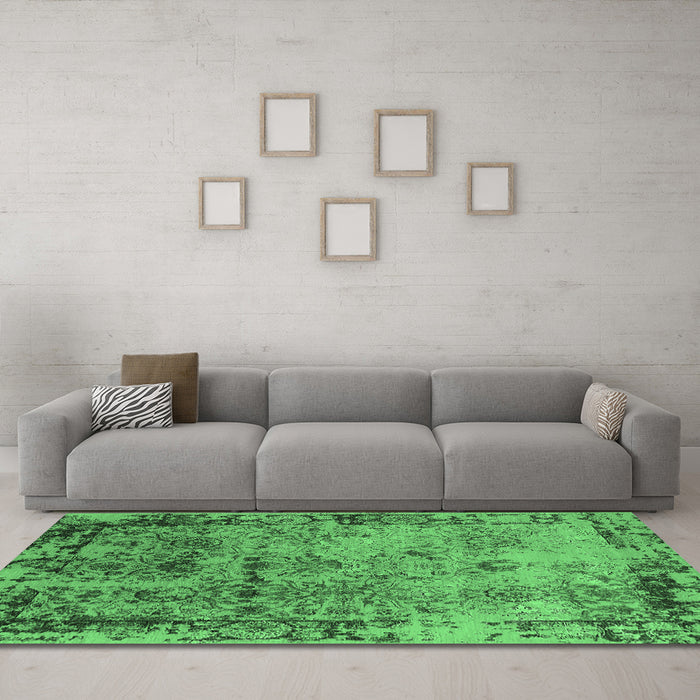 Machine Washable Oriental Emerald Green Industrial Area Rugs in a Living Room,, wshurb2543emgrn