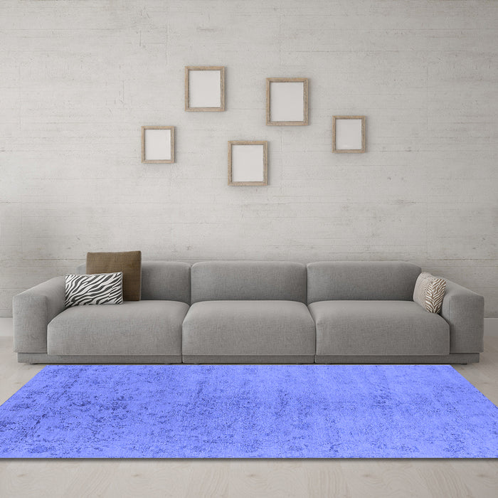 Machine Washable Oriental Blue Industrial Rug in a Living Room, wshurb2544blu