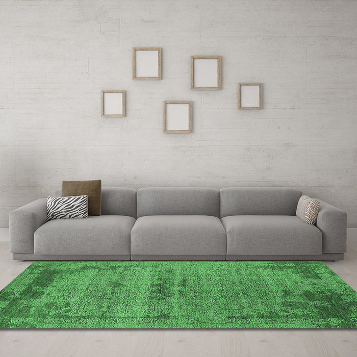 Machine Washable Oriental Emerald Green Industrial Area Rugs in a Living Room,, wshurb2549emgrn