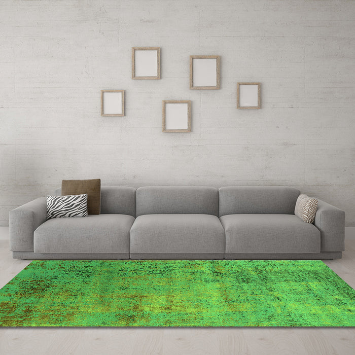 Machine Washable Oriental Green Industrial Area Rugs in a Living Room,, wshurb2551grn