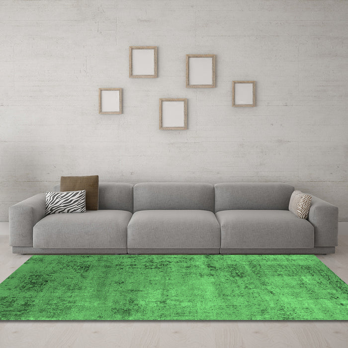 Machine Washable Oriental Emerald Green Industrial Area Rugs in a Living Room,, wshurb2551emgrn
