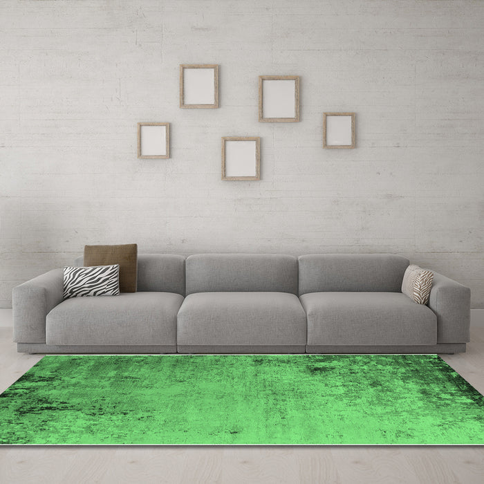 Machine Washable Oriental Emerald Green Industrial Area Rugs in a Living Room,, wshurb2552emgrn