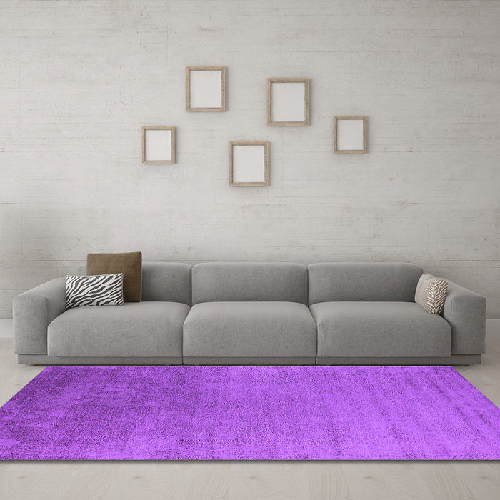 Machine Washable Oriental Purple Industrial Area Rugs in a Living Room, wshurb2556pur