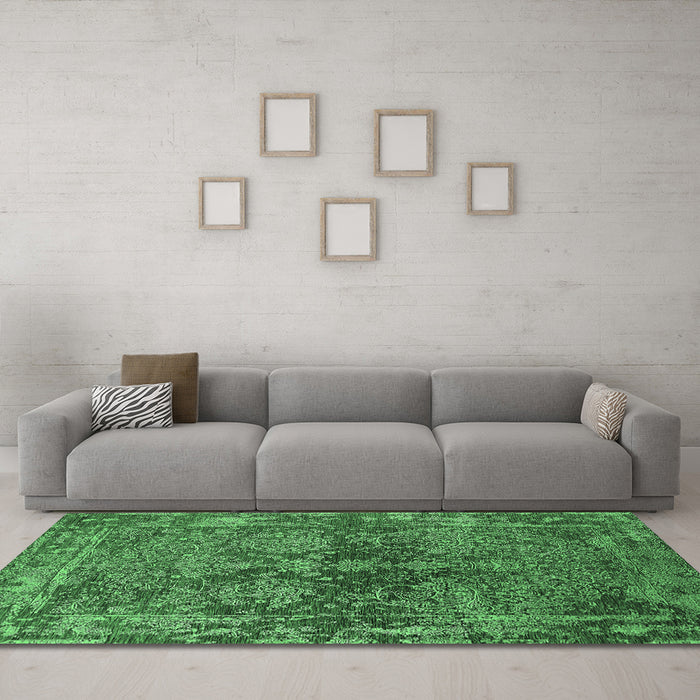 Machine Washable Oriental Emerald Green Industrial Area Rugs in a Living Room,, wshurb2557emgrn