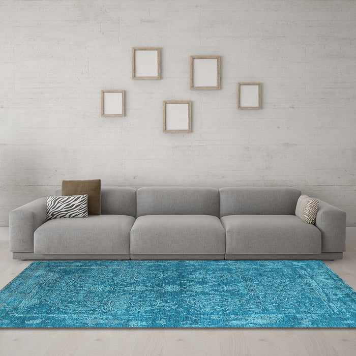 Machine Washable Oriental Light Blue Industrial Rug in a Living Room, wshurb2558lblu