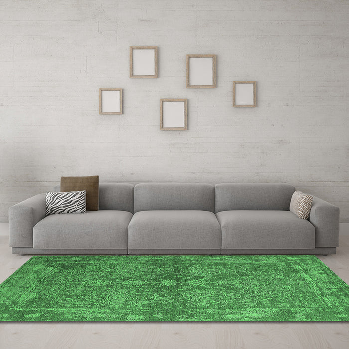 Machine Washable Oriental Emerald Green Industrial Area Rugs in a Living Room,, wshurb2558emgrn