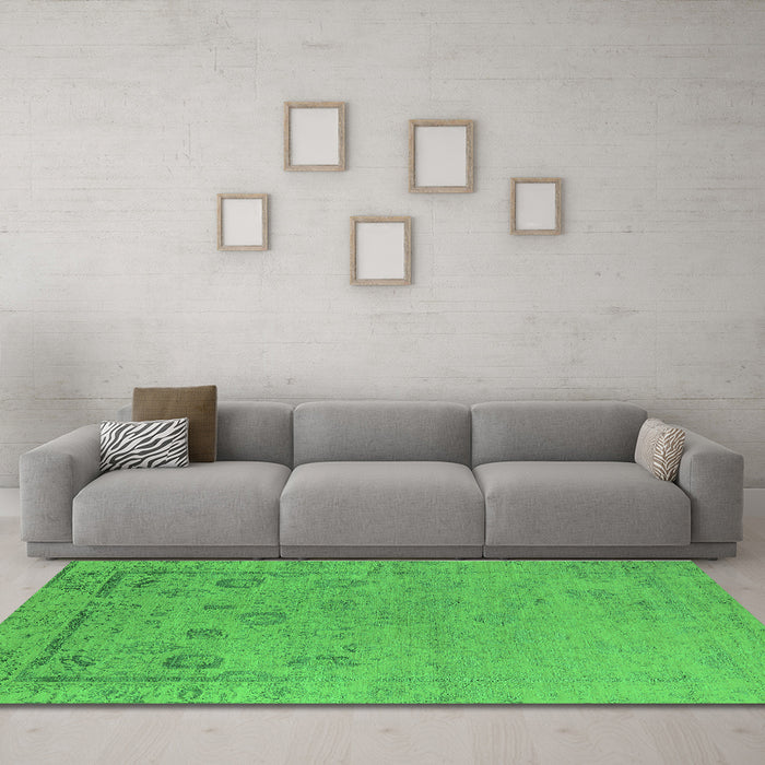 Machine Washable Oriental Green Industrial Area Rugs in a Living Room,, wshurb2560grn
