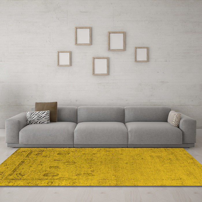 Machine Washable Oriental Yellow Industrial Rug in a Living Room, wshurb2560yw