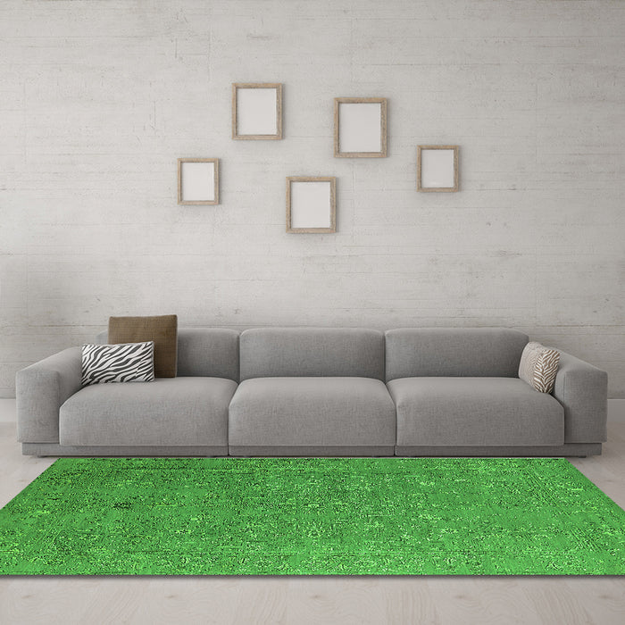 Machine Washable Oriental Green Industrial Area Rugs in a Living Room,, wshurb2561grn