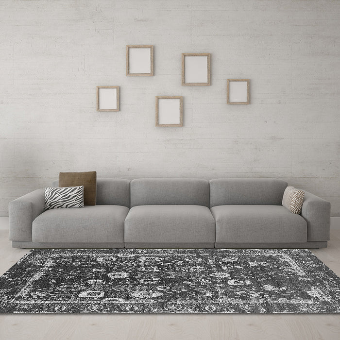 Machine Washable Oriental Gray Industrial Rug in a Living Room,, wshurb2565gry