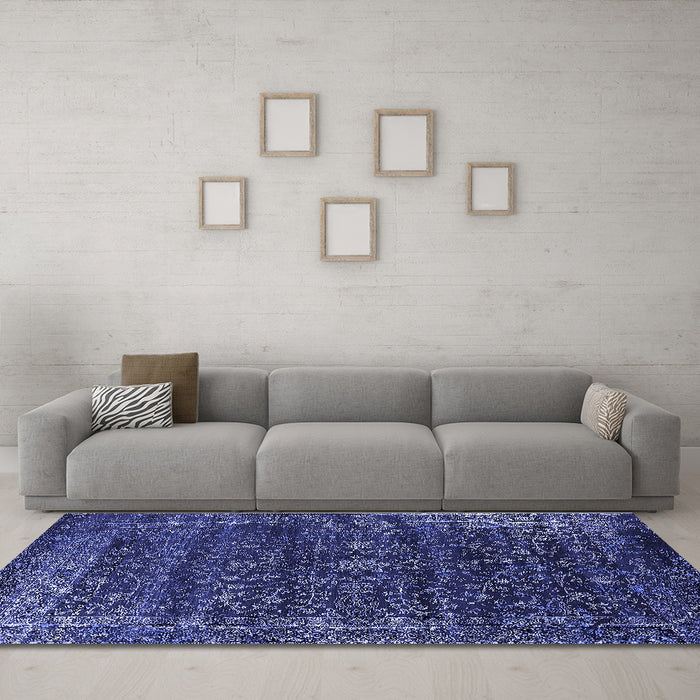 Machine Washable Oriental Blue Industrial Rug in a Living Room, wshurb2567blu