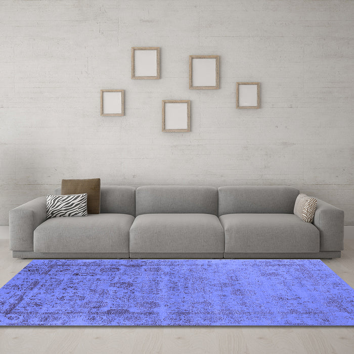 Machine Washable Oriental Blue Industrial Rug in a Living Room, wshurb2569blu