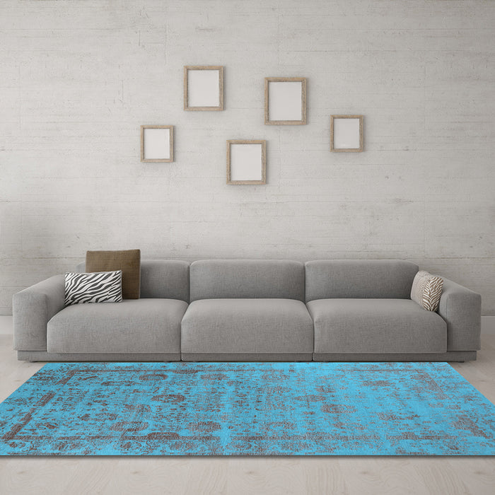 Machine Washable Oriental Light Blue Industrial Rug in a Living Room, wshurb2569lblu