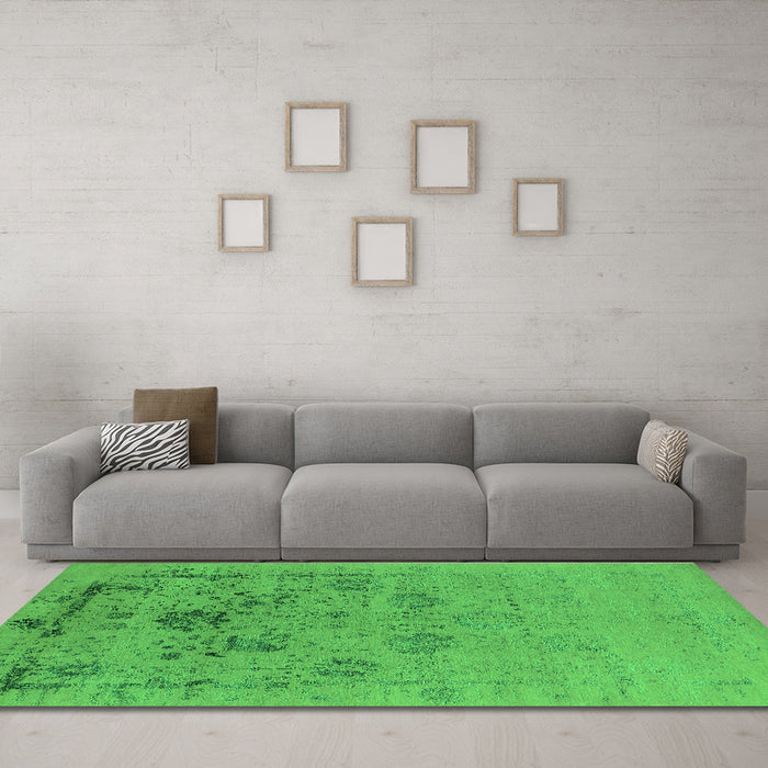 Machine Washable Oriental Green Industrial Area Rugs in a Living Room,, wshurb2572grn