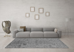 Machine Washable Oriental Gray Industrial Rug in a Living Room,, wshurb2575gry