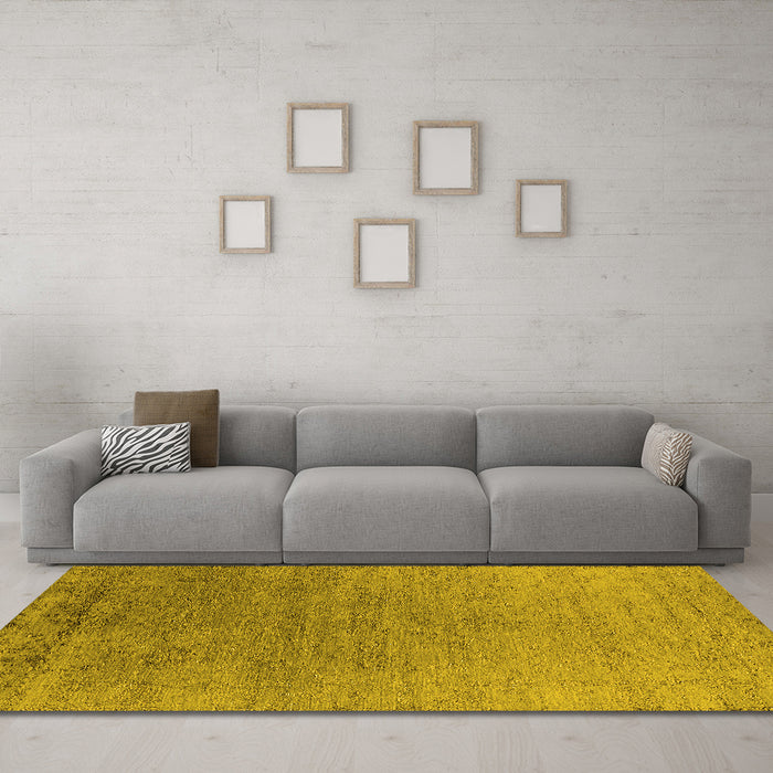 Machine Washable Oriental Yellow Industrial Rug in a Living Room, wshurb2577yw