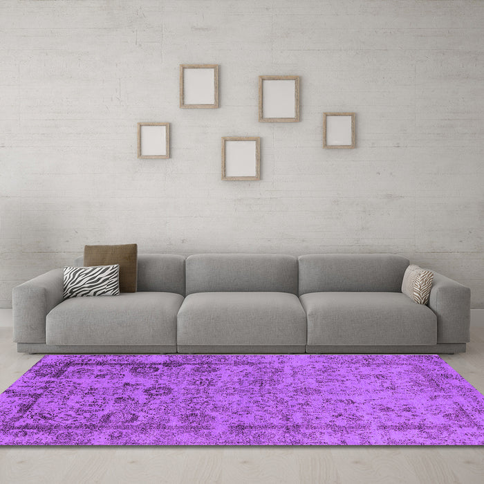Machine Washable Oriental Purple Industrial Area Rugs in a Living Room, wshurb2578pur
