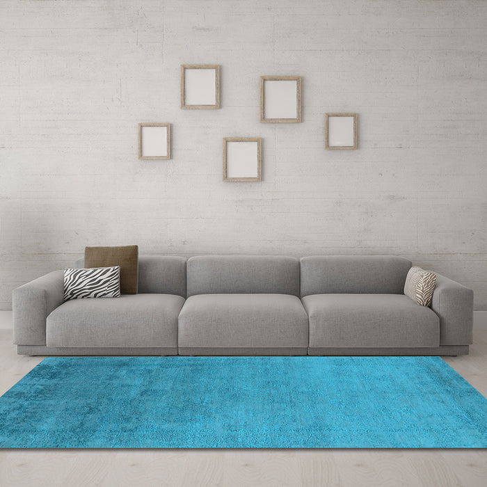 Machine Washable Oriental Light Blue Industrial Rug in a Living Room, wshurb2579lblu