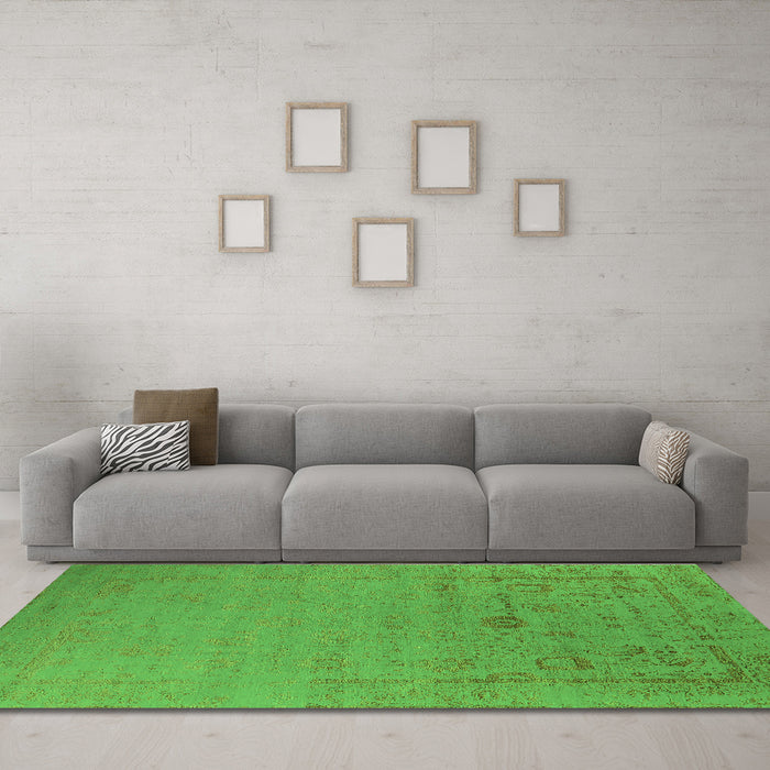 Machine Washable Oriental Green Industrial Area Rugs in a Living Room,, wshurb2580grn