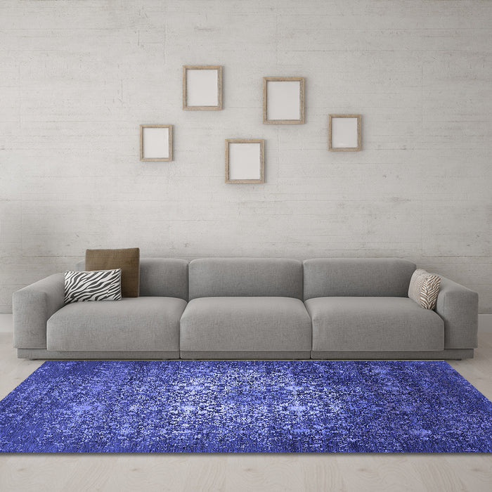 Machine Washable Oriental Blue Industrial Rug in a Living Room, wshurb2581blu