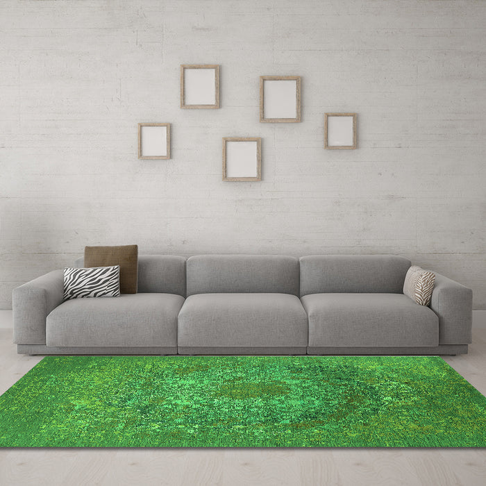 Machine Washable Oriental Green Industrial Area Rugs in a Living Room,, wshurb2585grn