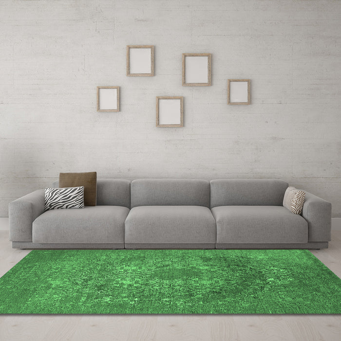 Machine Washable Oriental Emerald Green Industrial Area Rugs in a Living Room,, wshurb2585emgrn