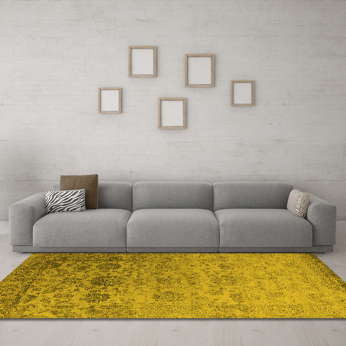 Machine Washable Oriental Yellow Industrial Rug in a Living Room, wshurb2591yw