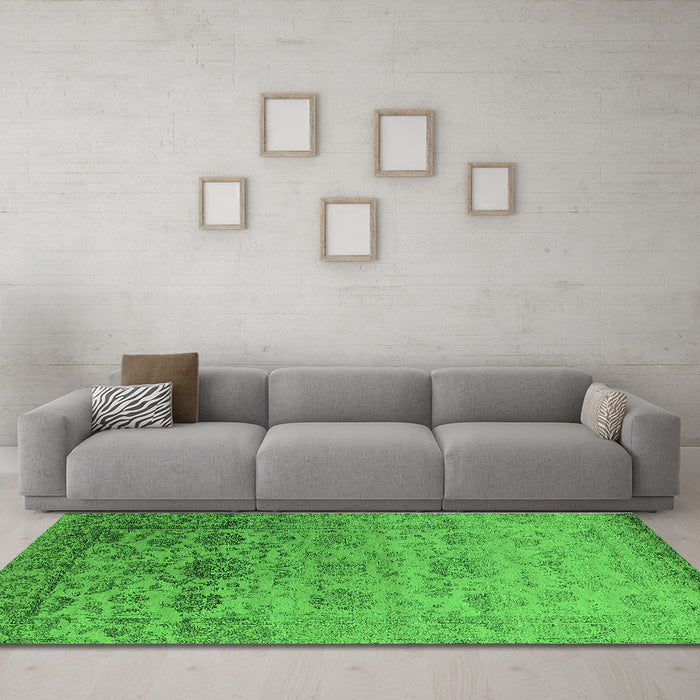 Machine Washable Oriental Green Industrial Area Rugs in a Living Room,, wshurb2591grn