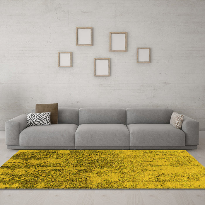 Machine Washable Oriental Yellow Industrial Rug in a Living Room, wshurb2593yw