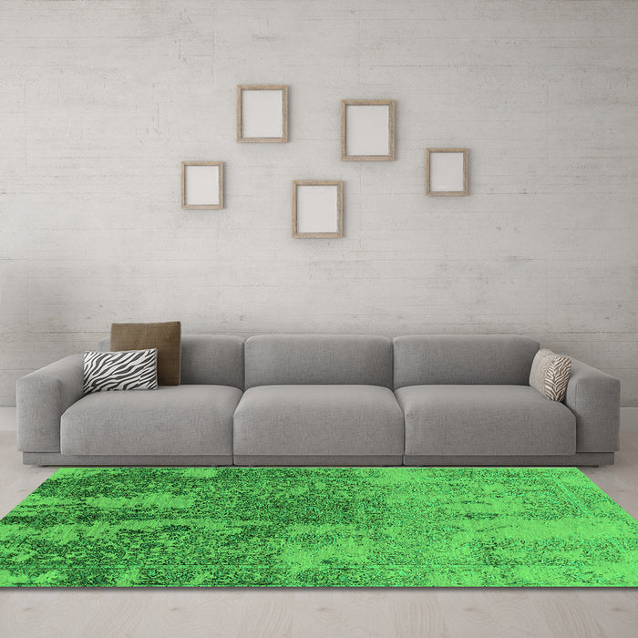 Machine Washable Oriental Green Industrial Area Rugs in a Living Room,, wshurb2593grn