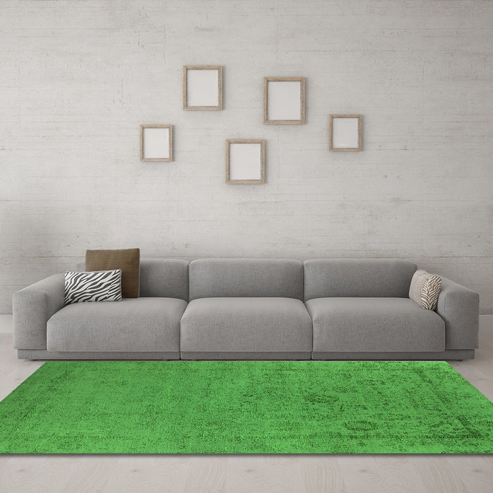 Machine Washable Oriental Green Industrial Area Rugs in a Living Room,, wshurb2595grn
